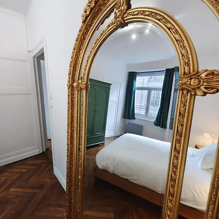 Elegant With View Of The Opera For 4 People Lille